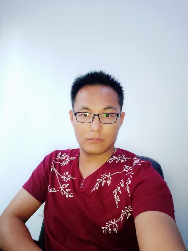 泉海洋的第一张照片--枝江闪婚服务中心
